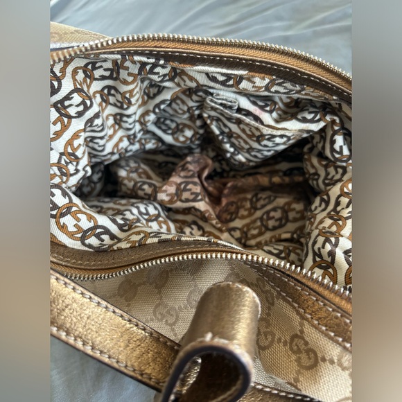 GUCCI Gold GG Pattern Canvas Shoulder Bag Authentic Gucci Link Inside Lining - Picture 8 of 11